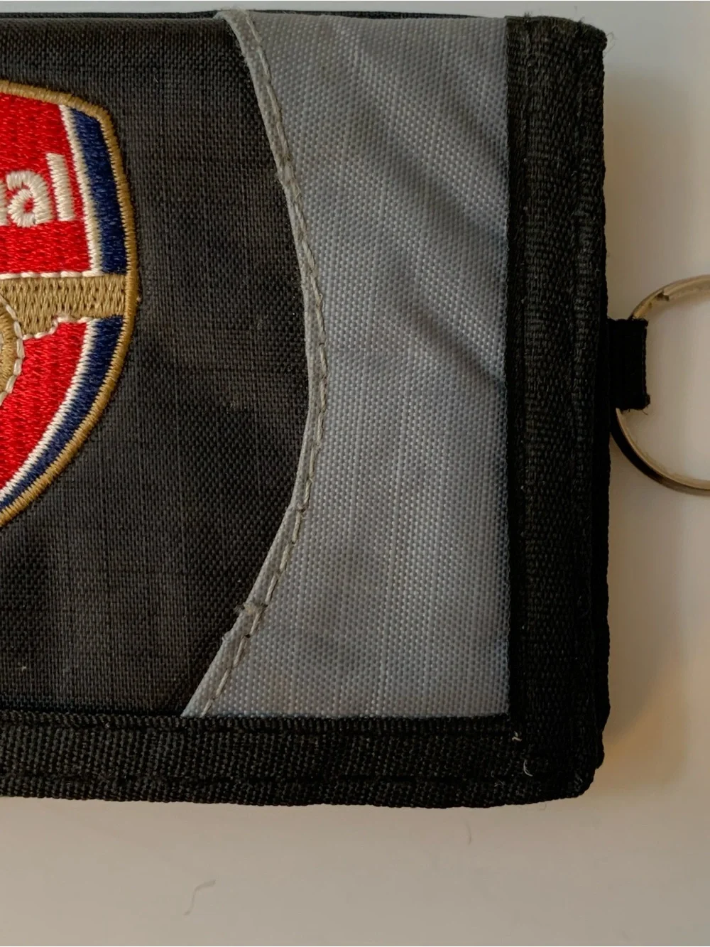 Arsenal FC Nylon Trifold Wallet with Keyring Black/Grey
